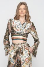 Woman in set top & pants