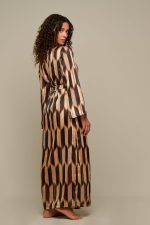 Woman in gold-black kimono