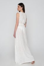 Woman wearing linen beachwear dress