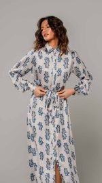 Blue porcelain dress - Image 5